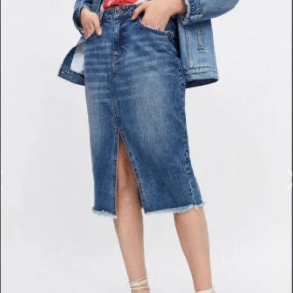 Zara Denim Skirt with 3 Slits - Picture 10 of 10
